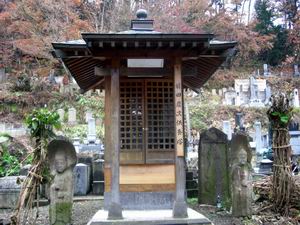 米沢・前田慶次の墓
